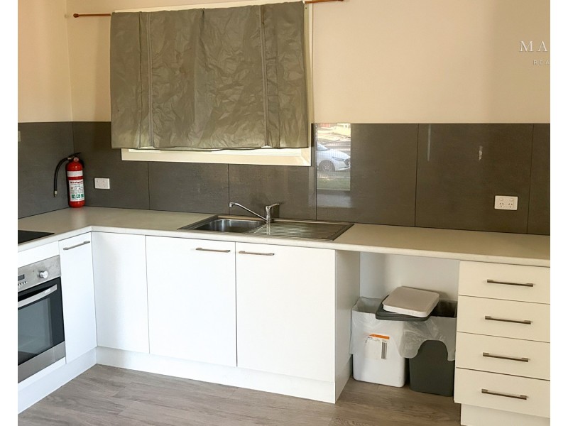 166 Raye Street, Tolland NSW 2650