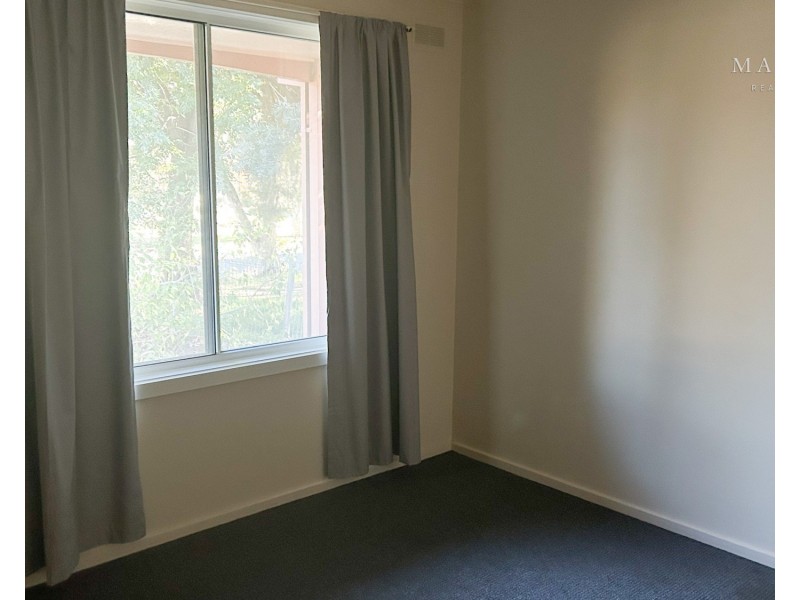 166 Raye Street, Tolland NSW 2650
