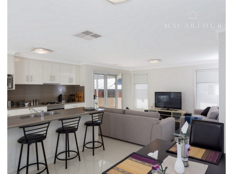 1/70 Kaloona Drive, Bourkelands NSW 2650