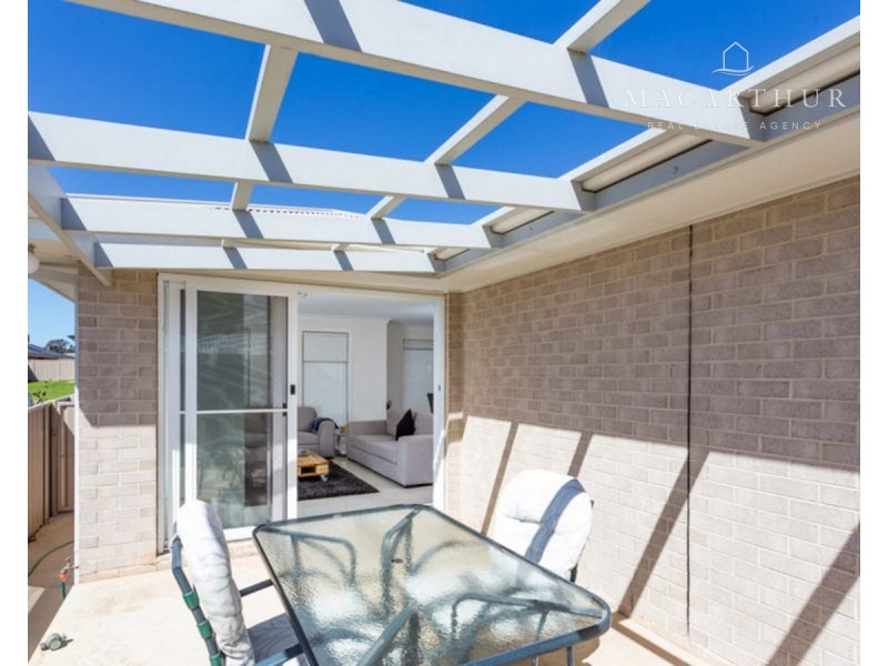 1/70 Kaloona Drive, Bourkelands NSW 2650