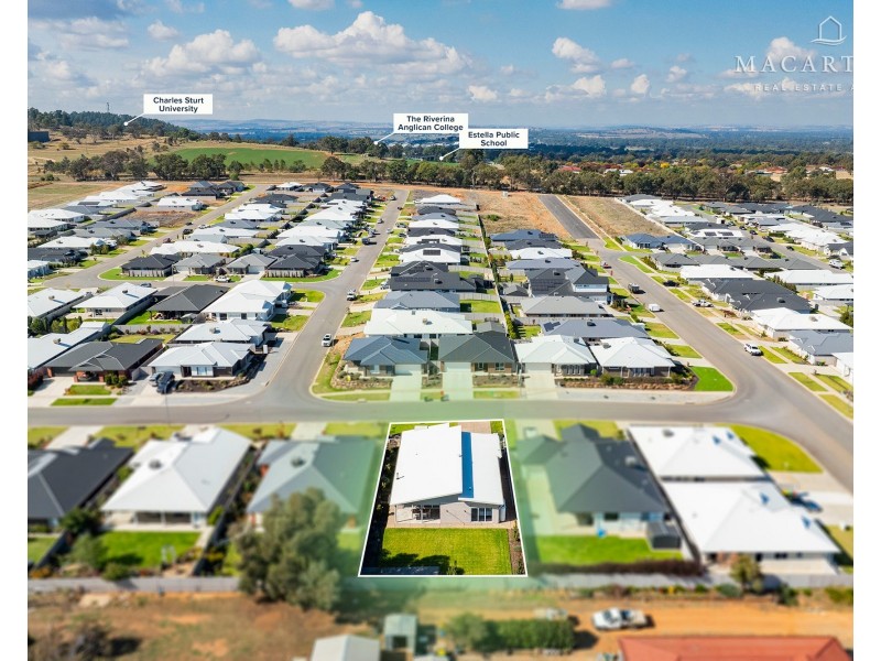 5 Dallas Avenue, Gobbagombalin NSW 2650