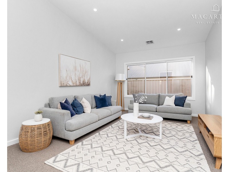 5 Dallas Avenue, Gobbagombalin NSW 2650