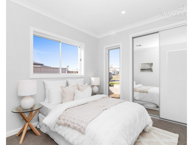 5 Dallas Avenue, Gobbagombalin NSW 2650