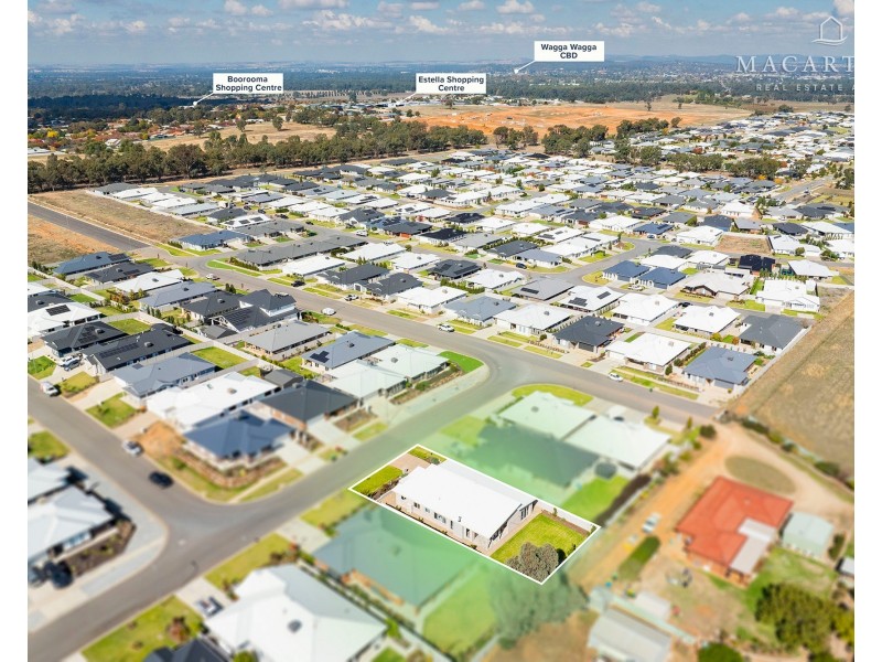 5 Dallas Avenue, Gobbagombalin NSW 2650