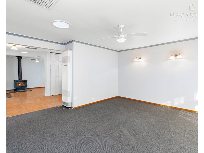 11 Goborra Street, Glenfield Park NSW 2650