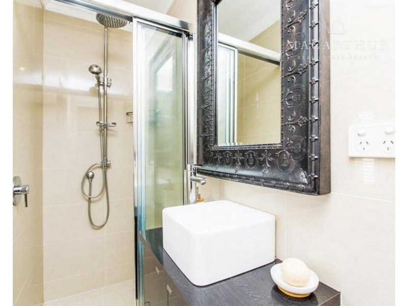 6 Ilex Street, Lake Albert NSW 2650