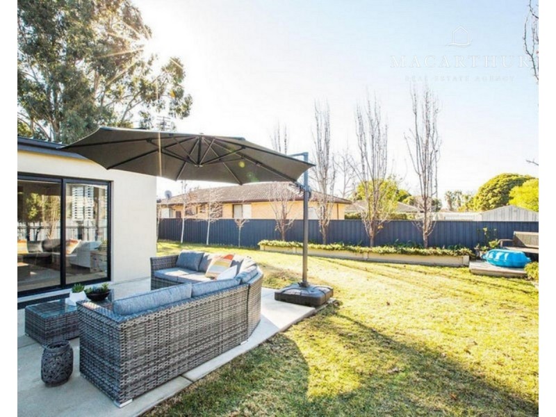 6 Ilex Street, Lake Albert NSW 2650