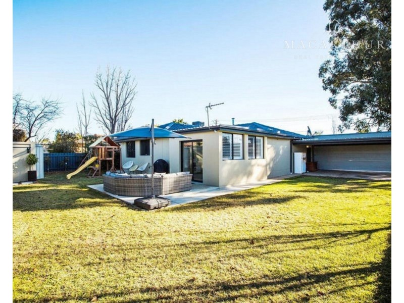 6 Ilex Street, Lake Albert NSW 2650