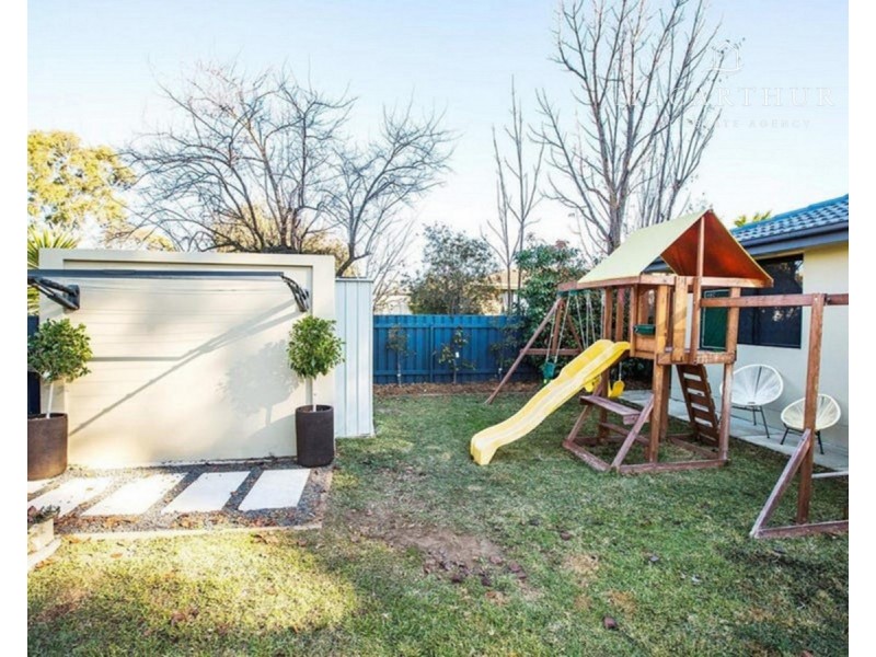 6 Ilex Street, Lake Albert NSW 2650