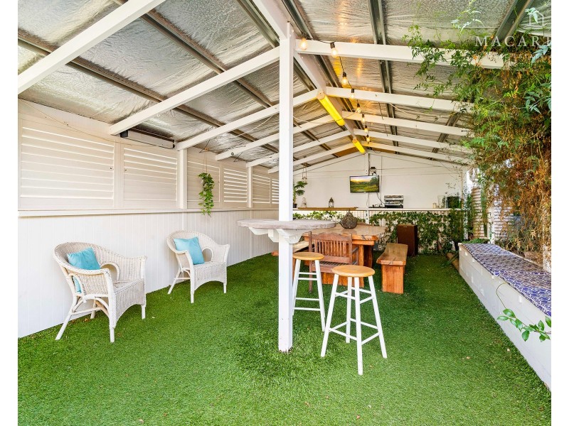 1 Sunshine Avenue, Turvey Park NSW 2650