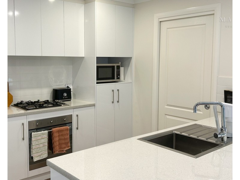 1/114 Brooklyn Drive, Bourkelands NSW 2650