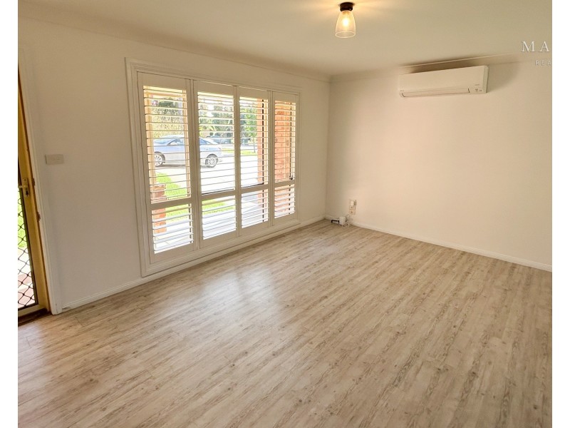 2/4 Dunn Avenue, Forest Hill NSW 2651