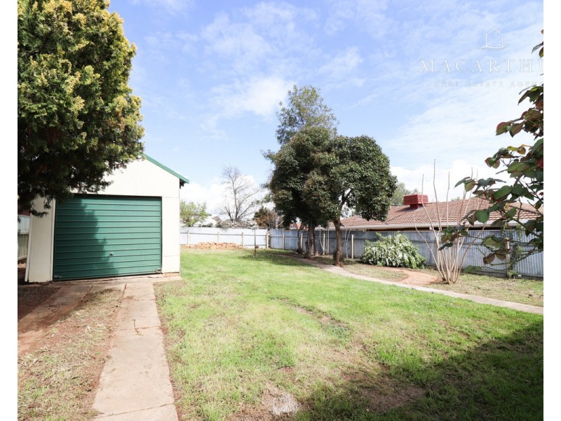158 Fernleigh Road, Mount Austin NSW 2650
