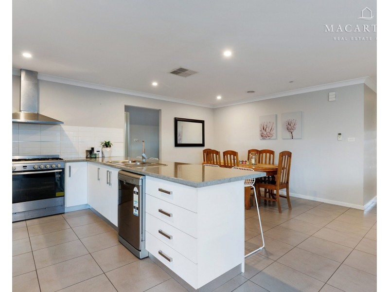 54 Barrima Drive, Glenfield Park NSW 2650
