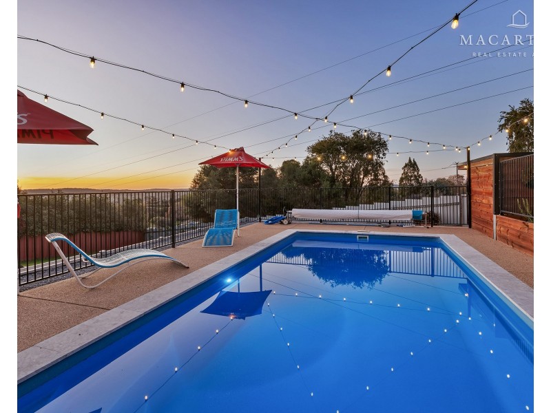 1 Jamie Place, Tolland NSW 2650