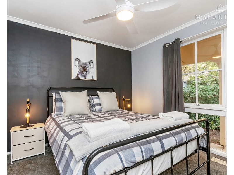 1 Jamie Place, Tolland NSW 2650