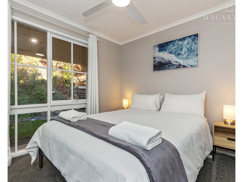 1 Jamie Place, Tolland NSW 2650