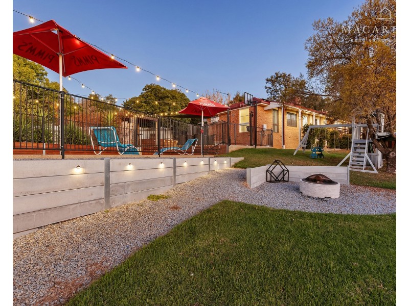 1 Jamie Place, Tolland NSW 2650