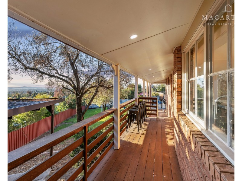 1 Jamie Place, Tolland NSW 2650