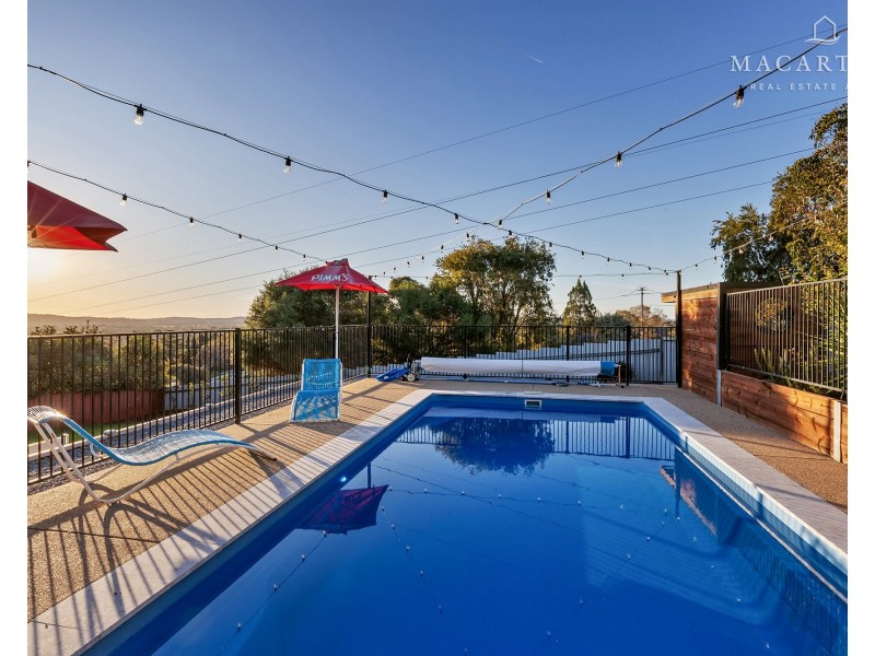 1 Jamie Place, Tolland NSW 2650