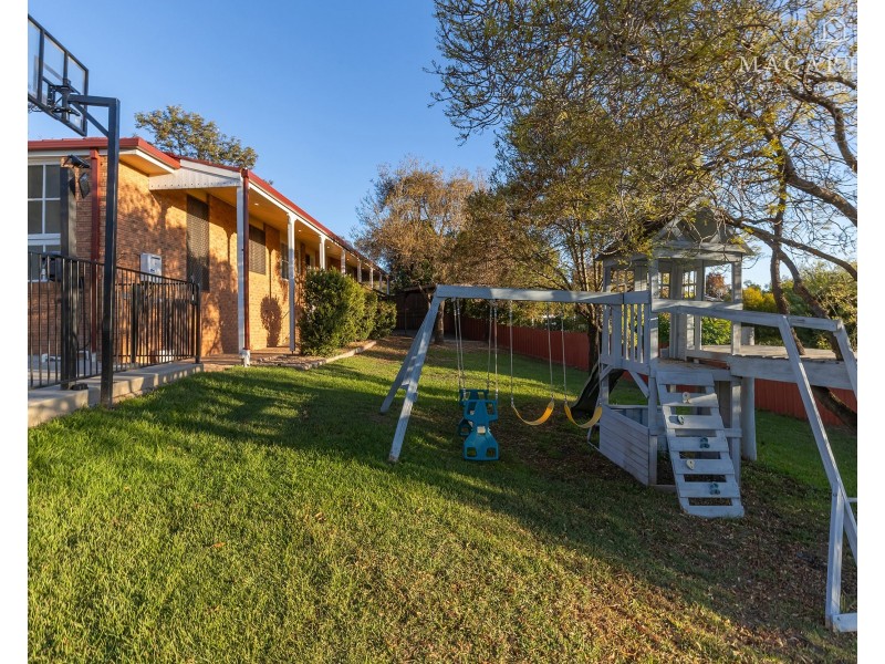 1 Jamie Place, Tolland NSW 2650