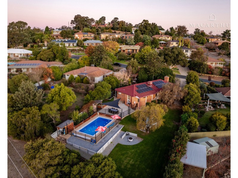 1 Jamie Place, Tolland NSW 2650