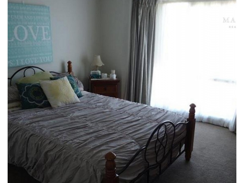 12 Wonkana Road, Glenfield Park NSW 2650