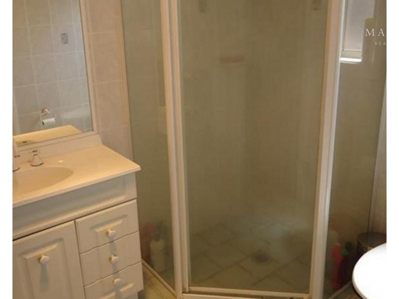 12 Wonkana Road, Glenfield Park NSW 2650