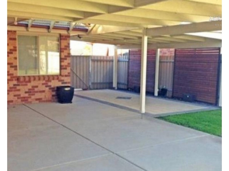 12 Wonkana Road, Glenfield Park NSW 2650