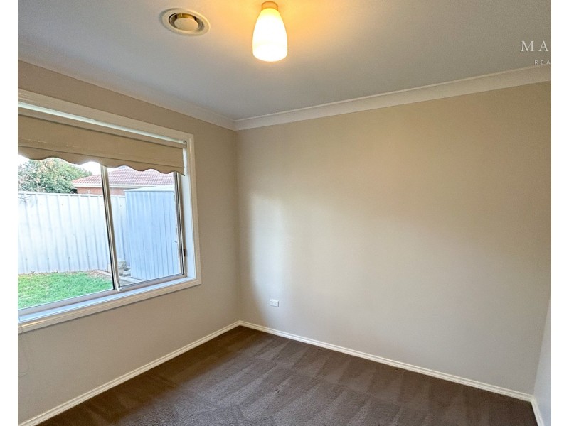 12 Wonkana Road, Glenfield Park NSW 2650