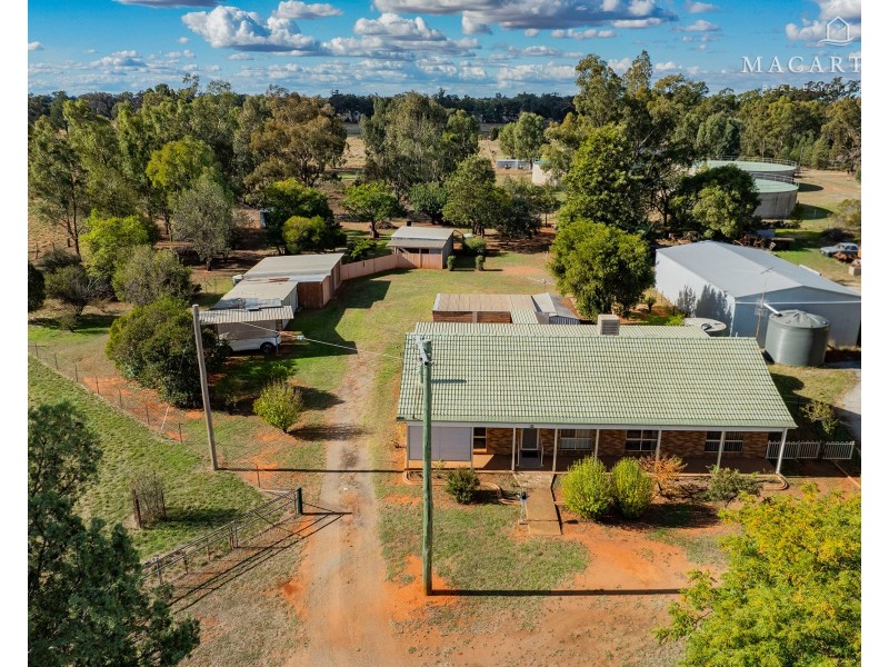 10 Ashbridge Road, Ganmain NSW 2702