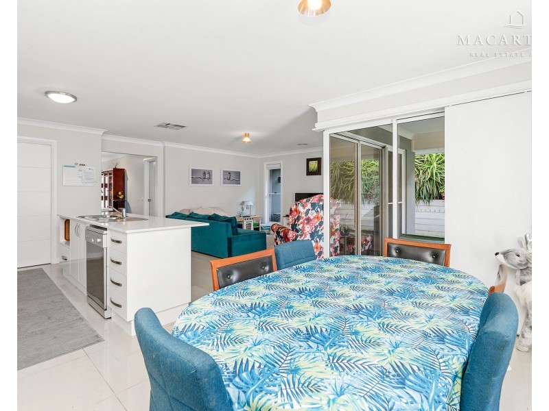 109 Brooklyn Drive, Bourkelands NSW 2650