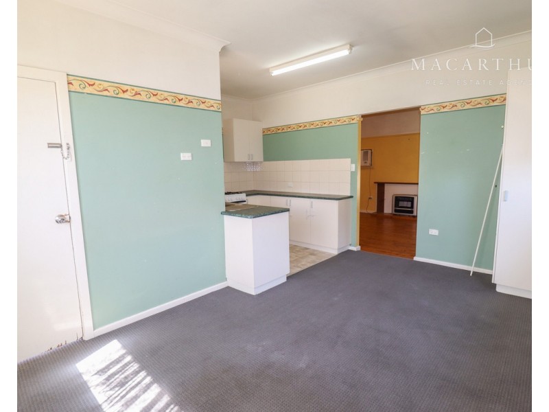 15 Mount Austin Avenue, Mount Austin NSW 2650