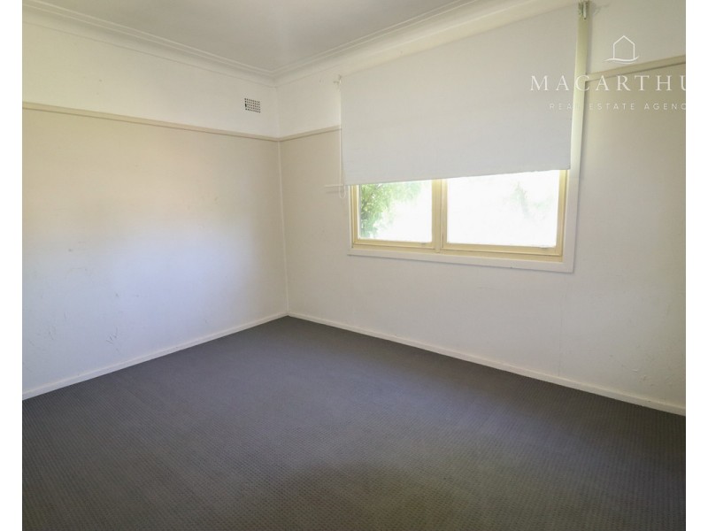 15 Mount Austin Avenue, Mount Austin NSW 2650