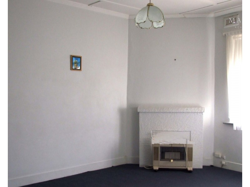 104 The Esplanade, Wagga Wagga NSW 2650