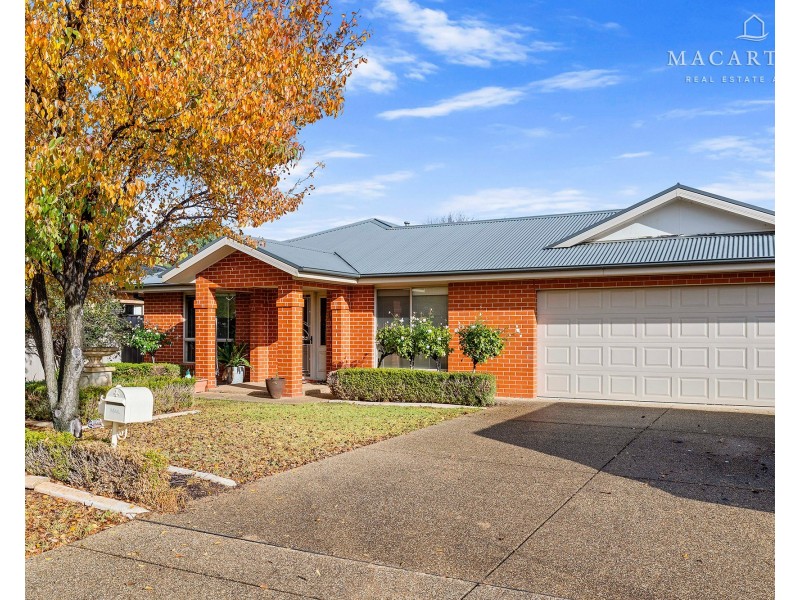 7 Allunga Street, Glenfield Park NSW 2650