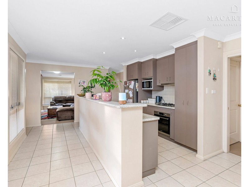 7 Allunga Street, Glenfield Park NSW 2650