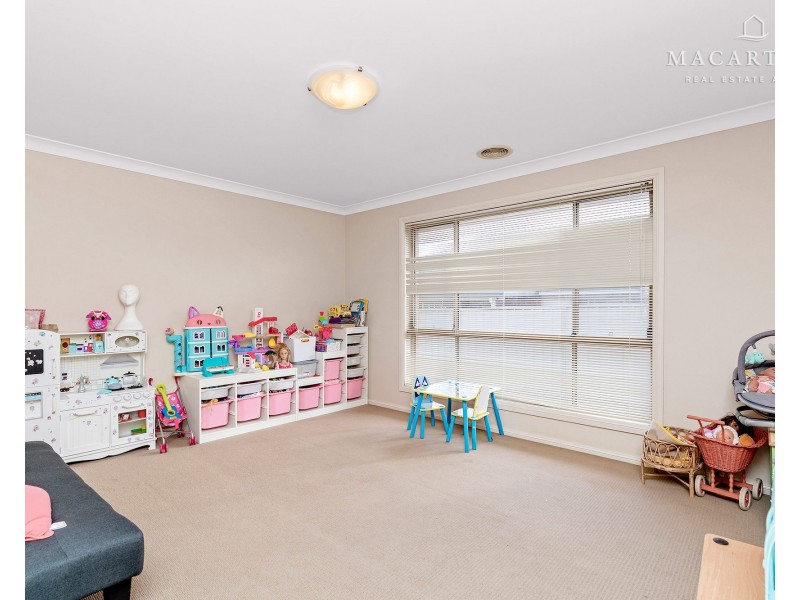 7 Allunga Street, Glenfield Park NSW 2650