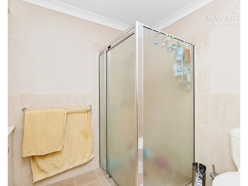 7 Allunga Street, Glenfield Park NSW 2650