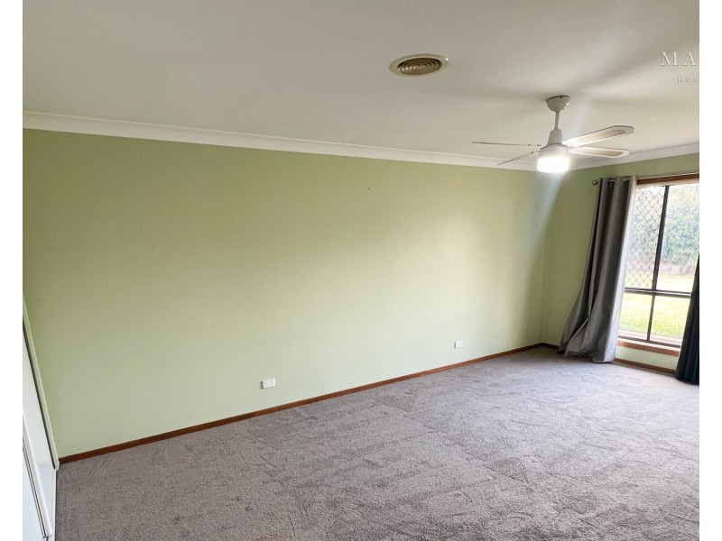 19 Gunn Drive, Estella NSW 2650