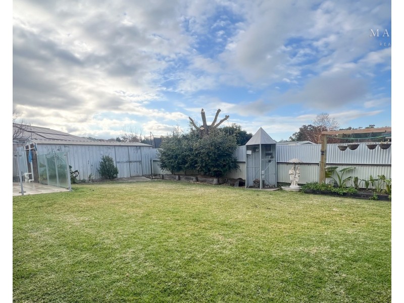 19 Gunn Drive, Estella NSW 2650