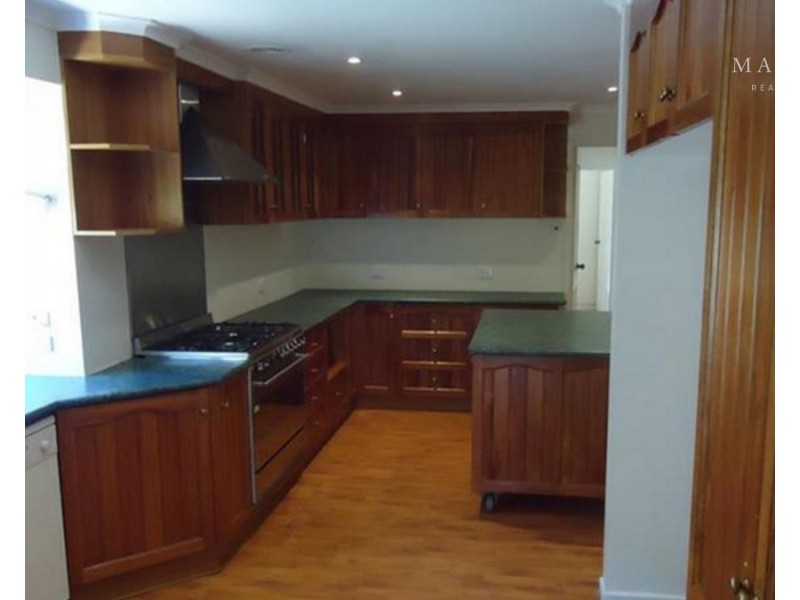 71 Pugsley Avenue, Estella NSW 2650