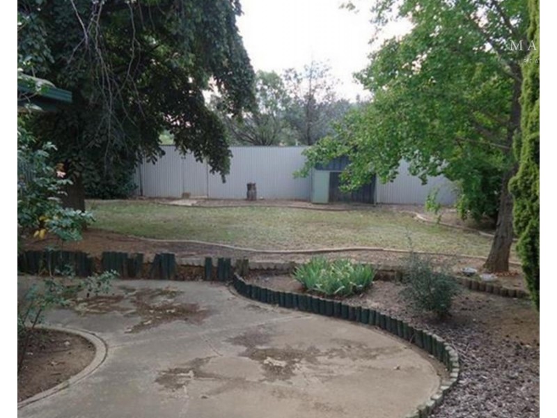 71 Pugsley Avenue, Estella NSW 2650