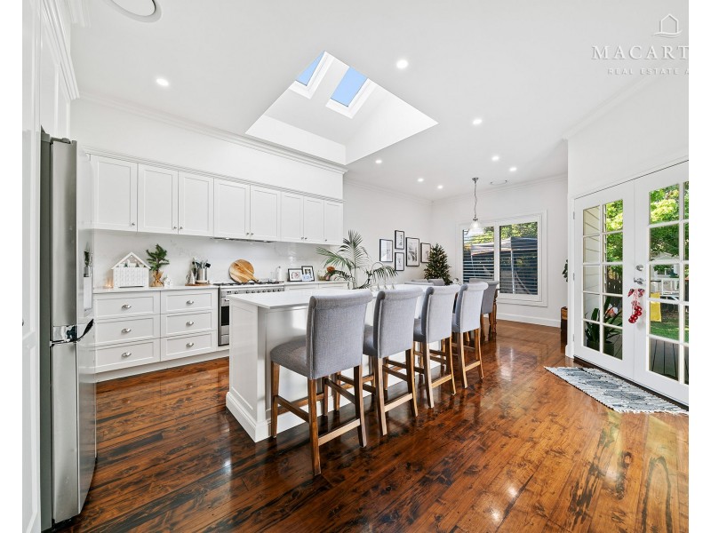 39 Gormly Avenue, Wagga Wagga NSW 2650