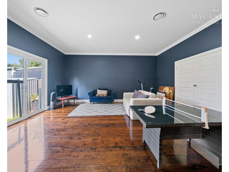 39 Gormly Avenue, Wagga Wagga NSW 2650