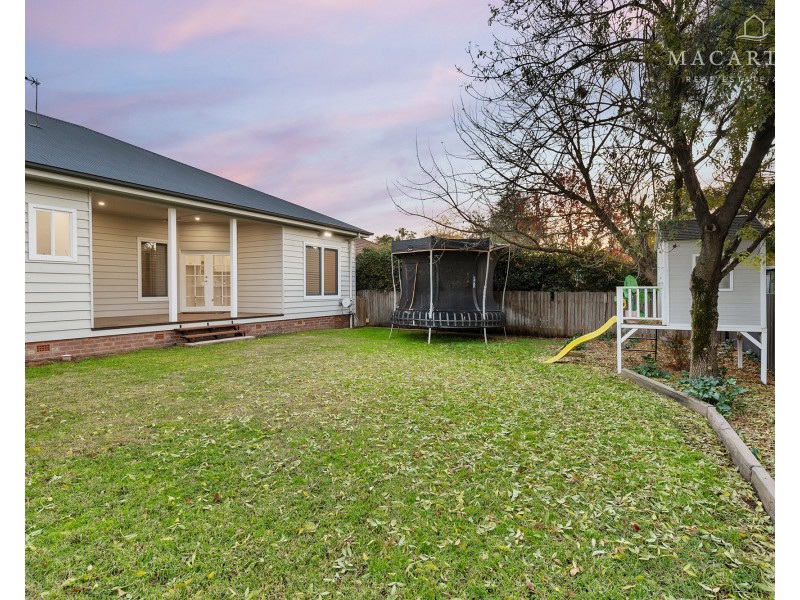 39 Gormly Avenue, Wagga Wagga NSW 2650