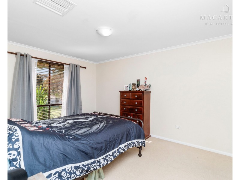 15 Matheson Place, Estella NSW 2650