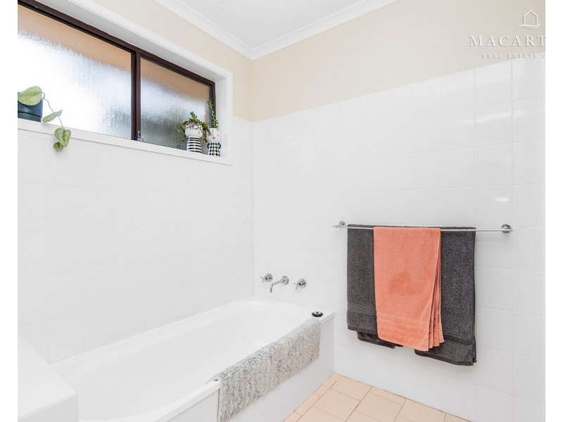 15 Matheson Place, Estella NSW 2650