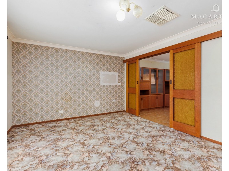 23 Coyne Street, Mount Austin NSW 2650