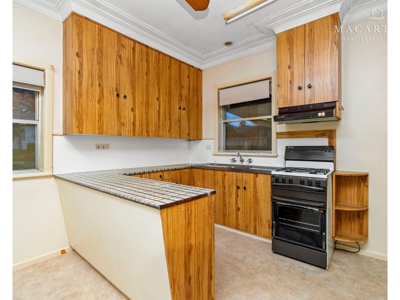 1 Marama Parade, Mount Austin NSW 2650